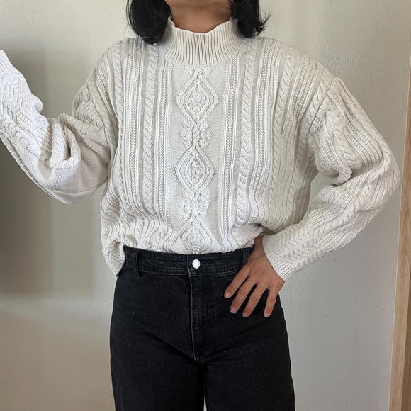 Vintage White Cable Knit Turtleneck Sweater Cozy Classic - Picture 9 of 11